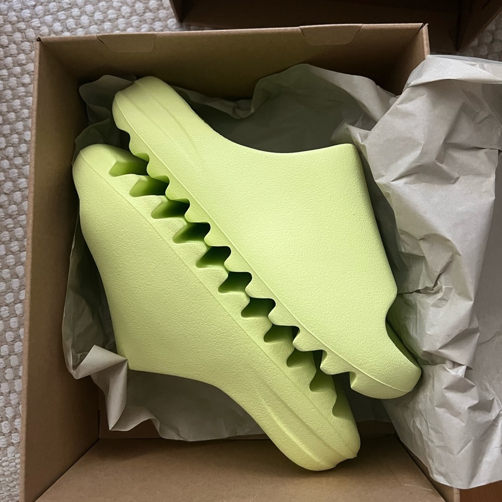 Yeezy Slides Glow Green